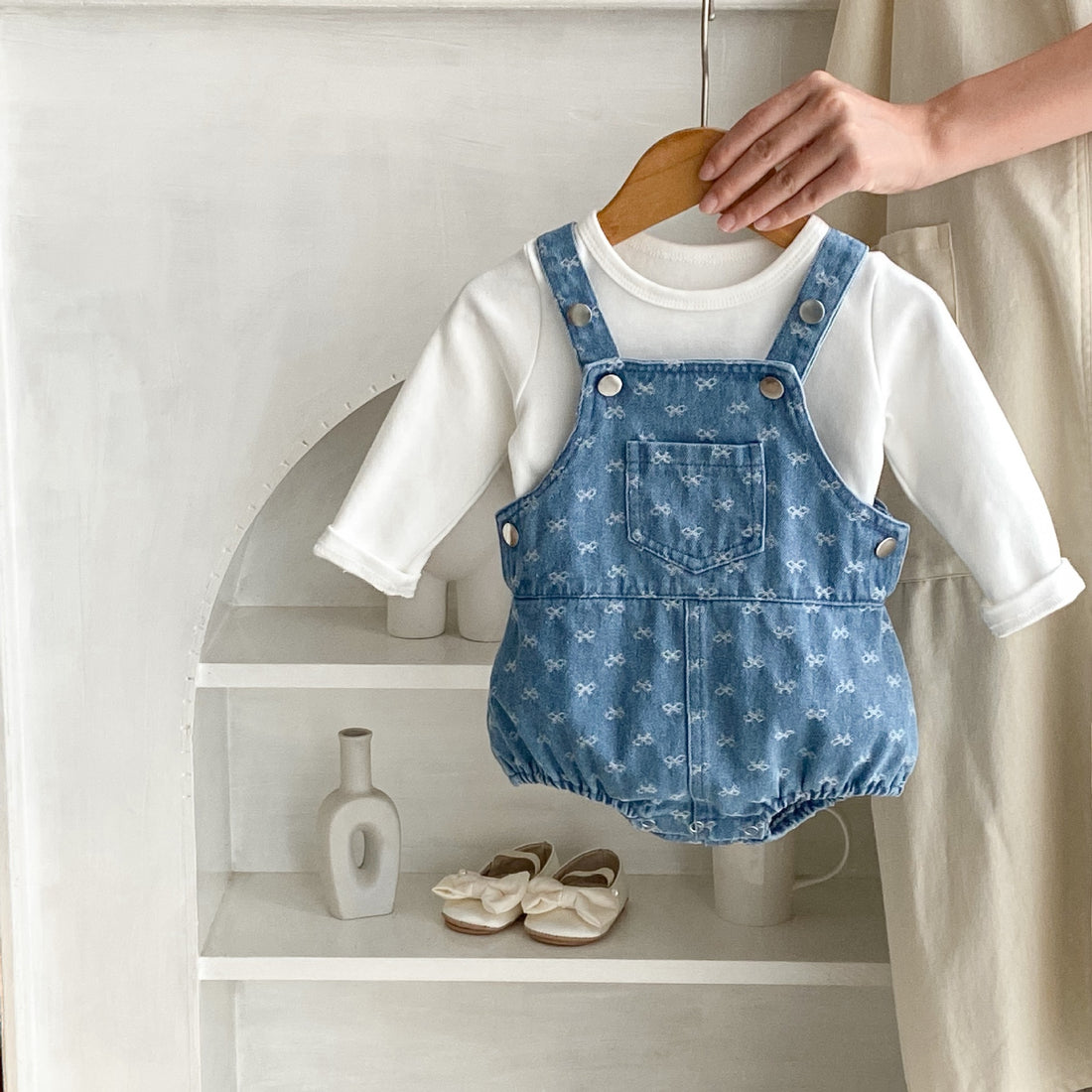 Bow Jacquard Strap Triangle Rompers